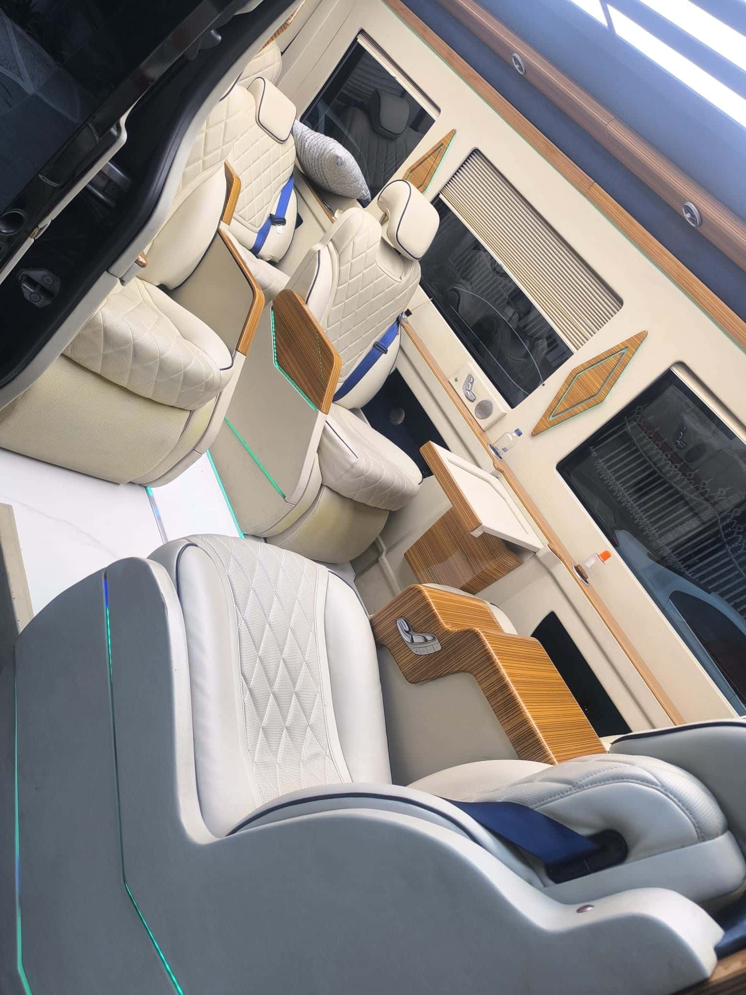Private van taxi for group transfer 37