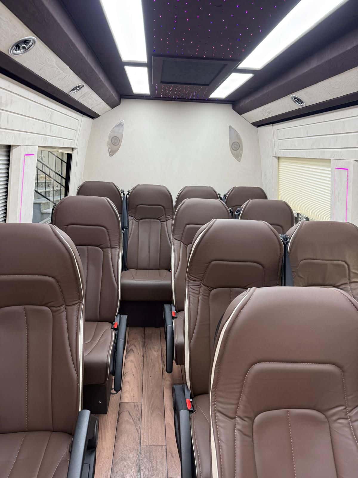 Private van taxi for group transfer 40